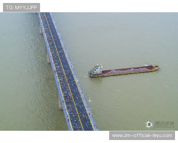 “武汉马拉松：跑步不止，赛道无限”